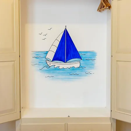 Designer In Porto Azzurro